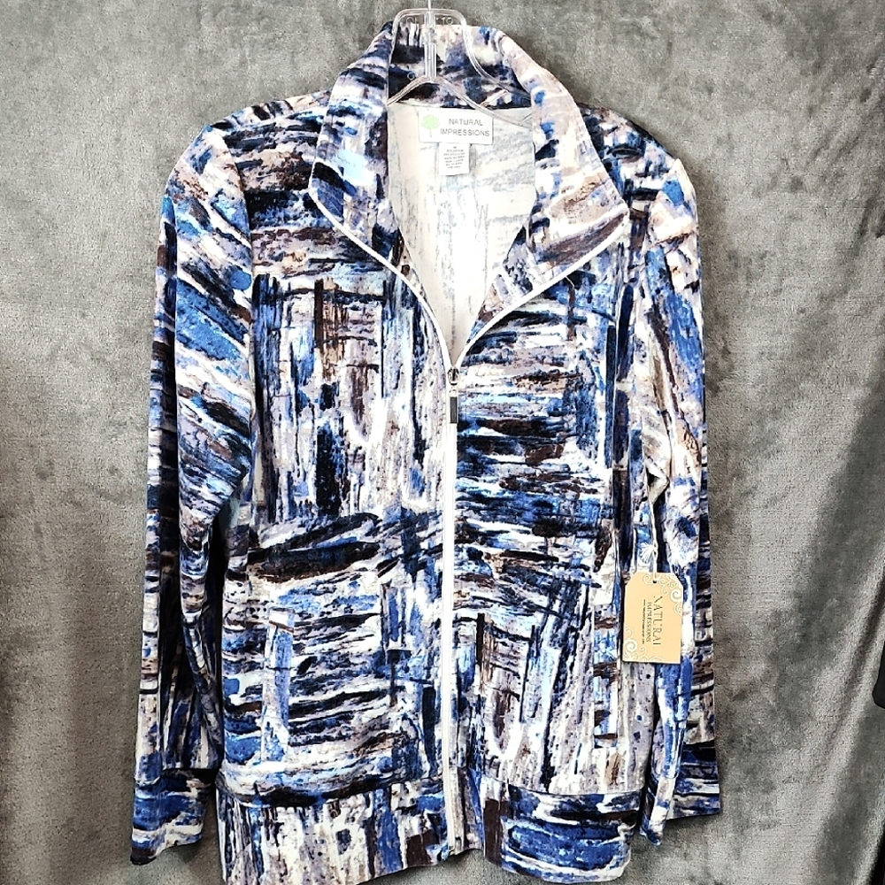 Natural Impressions New With Tags.  Zippered Jacket with Artistic Pattern Size M